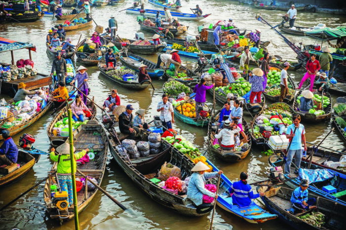 VIETNAM EXPRESS WITH THE MEKONG FLOATING MARKET